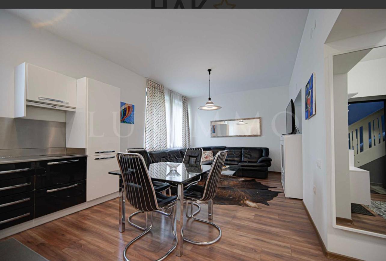 A Lovely 2 Bedroom Apartment In The Heart Of София Экстерьер фото