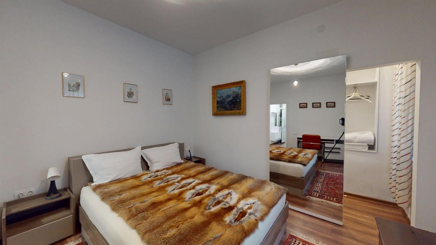 A Lovely 2 Bedroom Apartment In The Heart Of София Экстерьер фото